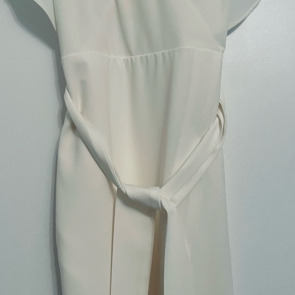 Lavish Alice Cold Shoulder Midi Dress - Picture 6 of 8